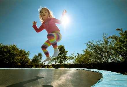 永隆配资 欧股收盘涨跌不一